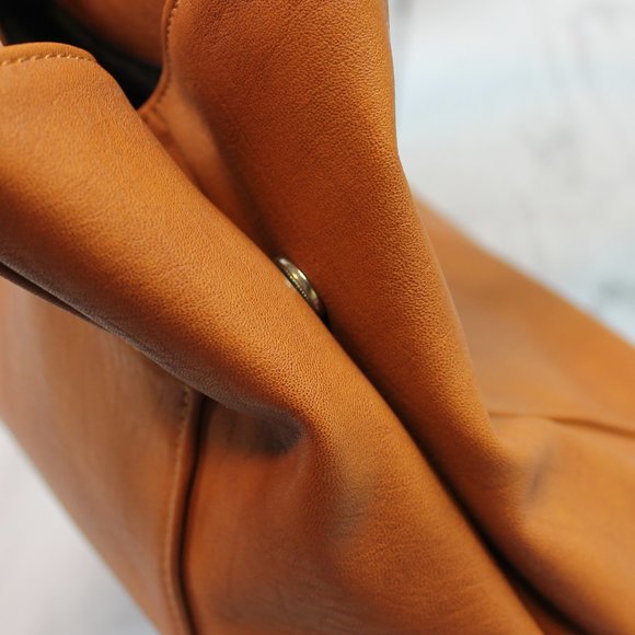 Colab Hobo Bag - Picture 12 of 12